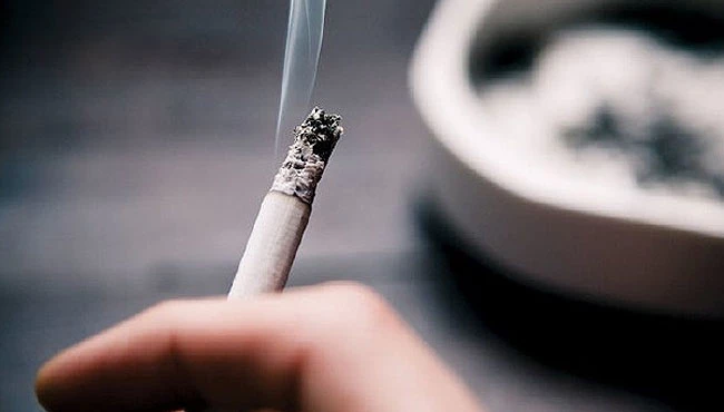 Sesin en büyük düşmanı sigara!