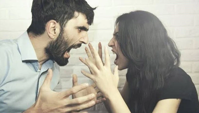 Egosu yüksek kişi daha fazla öfkeleniyor!