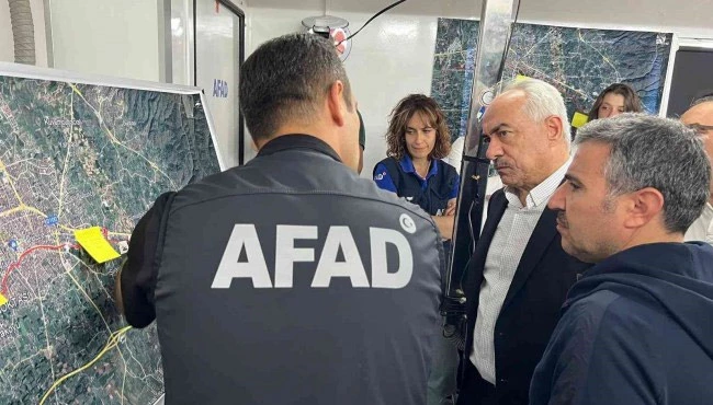 İçişleri Bakan Yardımcısı Mehmet Ersoy arama çalışmalarını inceledi