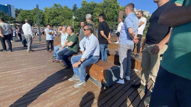 Vali Tutulmaz, kaybolan gencin ailesiyle biraya geldi