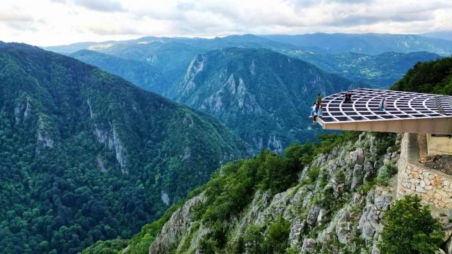 Adrenalin tutkunlarının adresi olan Beşkayalar