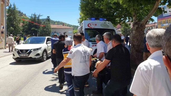 Motosikletin çarptığı 12 yaşındaki çocuk hastaneye kaldırıldı
