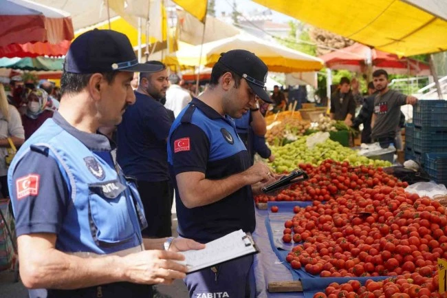 Zabıtadan pazar denetimi
